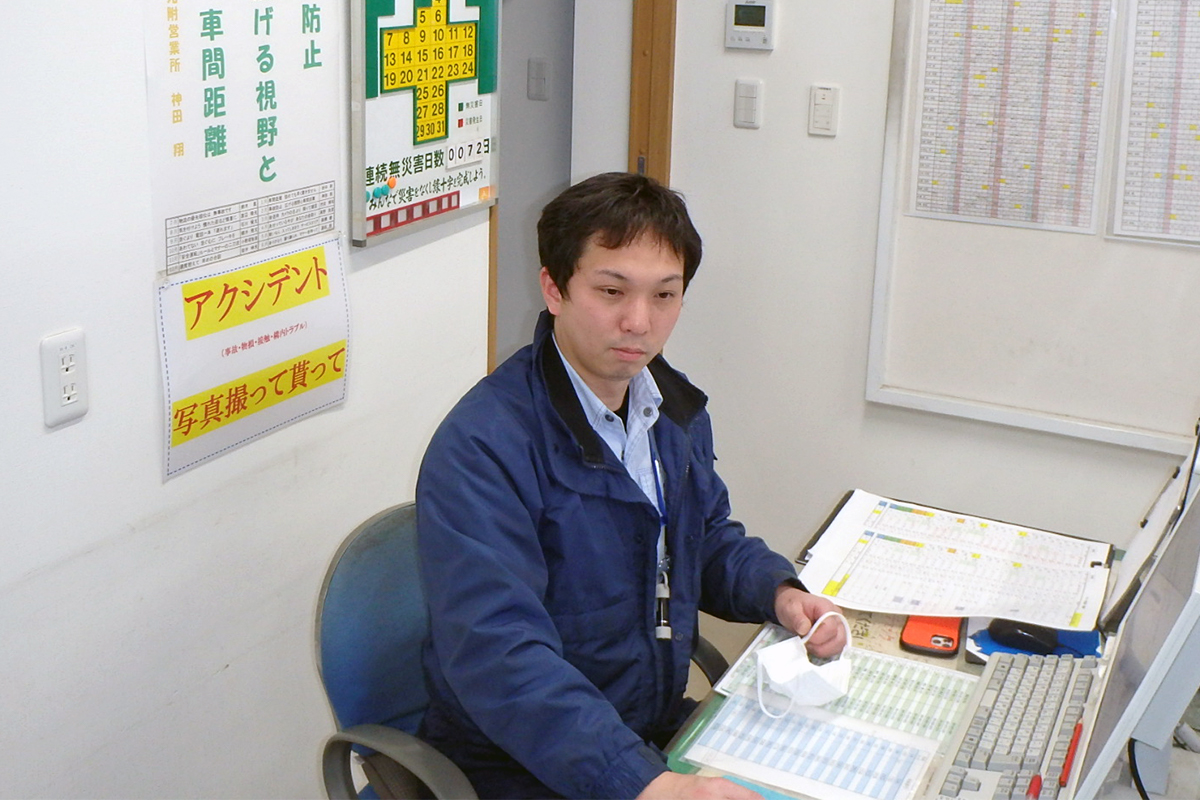 新潟郵便輸送株式会社で働く人の声　神田　翔さん（乗務員）
