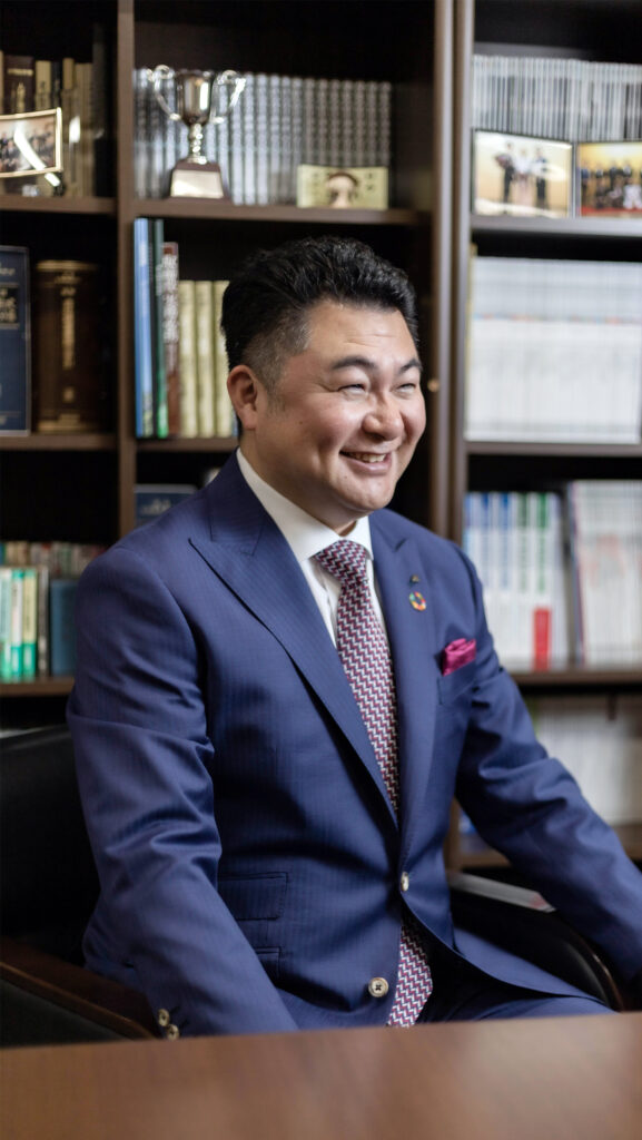 大切なのは地域への貢献と人間力　TOP MASSAGE